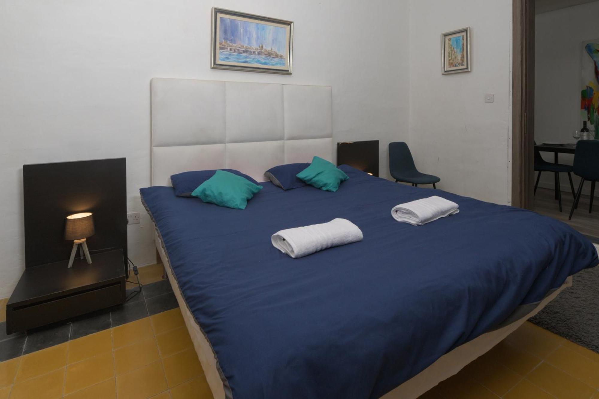 Stylish Valletta 2 Bedrooom City Centre Apartment With Terrace المظهر الخارجي الصورة